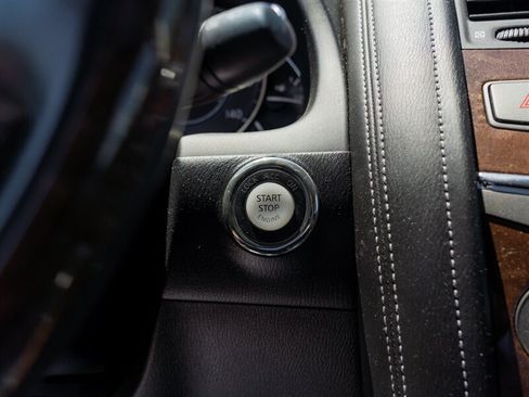 Used 2017 INFINITI QX80 4WD w/ Driver Assistance Package image 40
