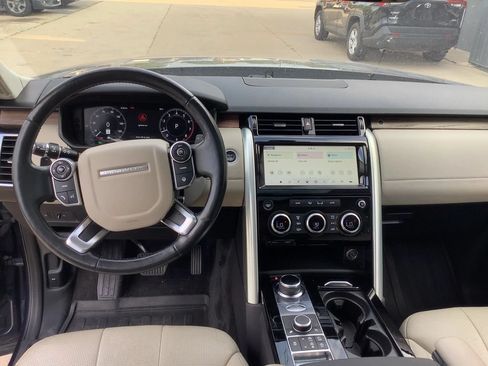 Used 2018 Land Rover Discovery HSE AWD/4WD image 22