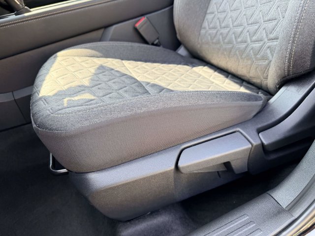 Certified 2025 Nissan Kicks SV w/ SV Premium Package AWD/4WD image 15