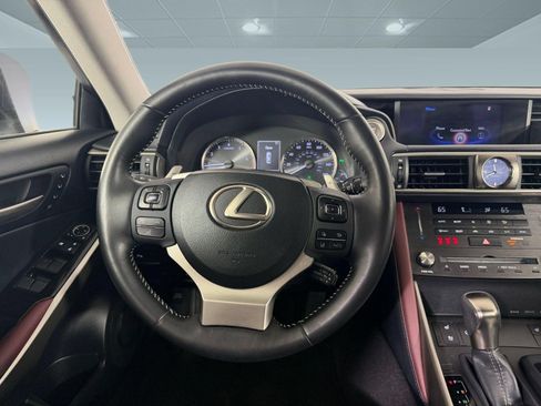 Used 2019 Lexus IS 300 w/ Premium Package RWD image 27