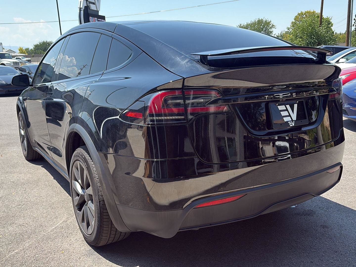 Used 2025 Tesla Model X AWD/4WD image 6