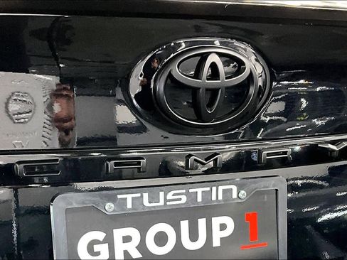 Used 2024 Toyota Camry SE w/ Blackout Package (TMS) FWD image 9