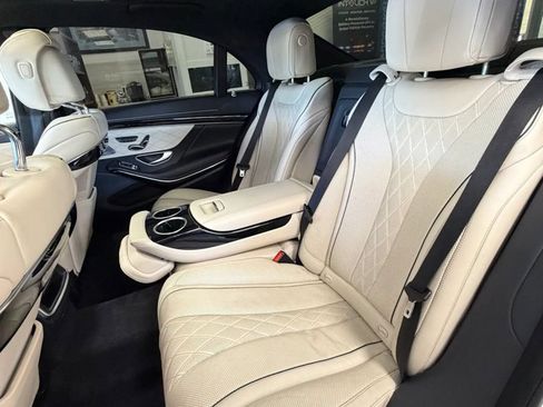Used 2019 Mercedes-Benz S 560 Sedan image 22