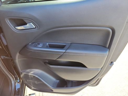 Used 2022 GMC Canyon AT4 w/ Trailering Package image 11