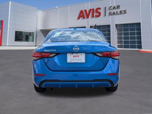 Used 2025 Nissan Sentra SV FWD image 7