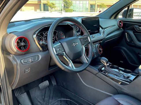 Used 2025 Chevrolet Blazer RS w/ Driver Confidence II Package image 2