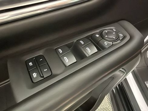 Used 2023 Chevrolet Tahoe RST w/ Luxury Package AWD/4WD image 10