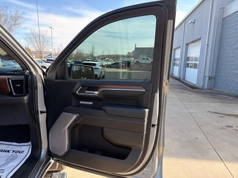 Used 2024 GMC Sierra 1500 Denali image 15