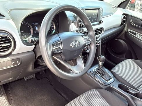 Used 2021 Hyundai Kona SE FWD image 18
