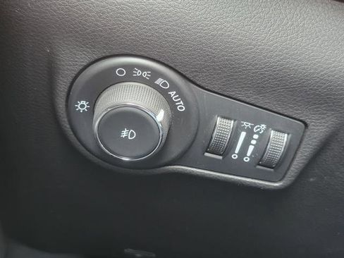 Used 2024 Jeep Compass Trailhawk w/ Trailhawk Elite Group image 8