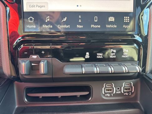 Certified 2023 RAM 1500 Laramie image 9