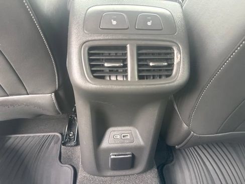 Used 2023 Buick Envision Avenir AWD/4WD image 22