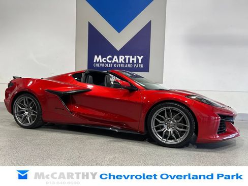 Used 2024 Chevrolet Corvette Z06 RWD image 3
