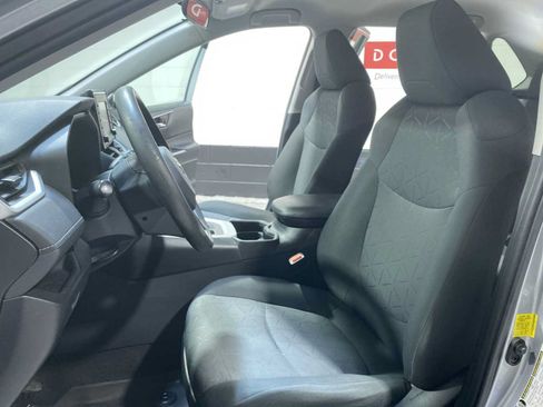 Used 2020 Toyota RAV4 XLE w/ All Weather Liner Package AWD/4WD image 11
