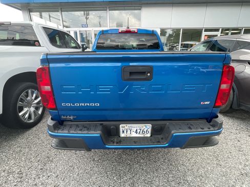 Used 2022 Chevrolet Colorado W/T w/ Custom Special Edition AWD/4WD image 2
