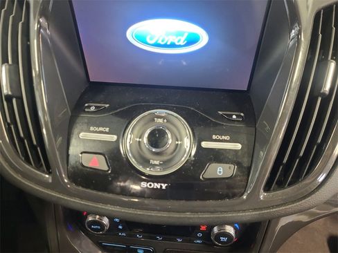 Used 2016 Ford Escape Titanium image 16