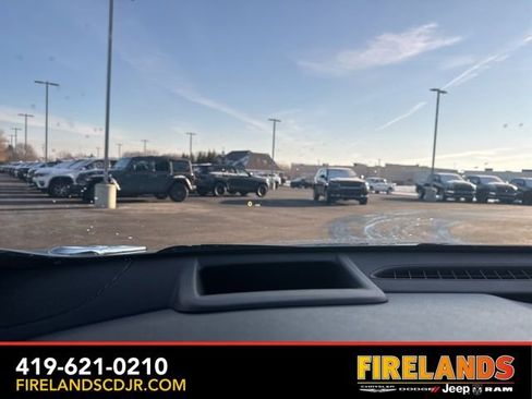 Used 2019 Buick Envision Premium w/ Driver Confidence Package image 32