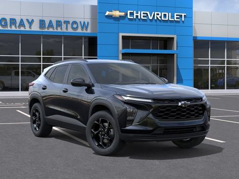New 2026 Chevrolet Trax LT w/ Driver Confidence Package FWD image 9
