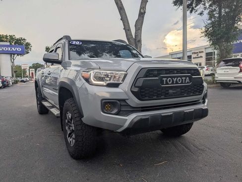 Used 2020 Toyota Tacoma TRD Off-Road w/ TRD Premium Off Road Package AWD/4WD image 8