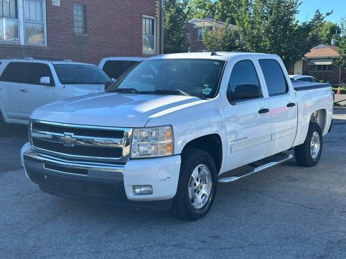 Used 2011 Chevrolet Silverado 1500 LT w/ All-Star Edition RWD image 3