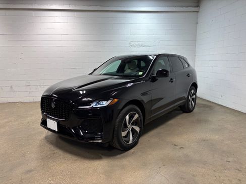 Used 2026 Jaguar F-PACE R-Dynamic S AWD/4WD image 1