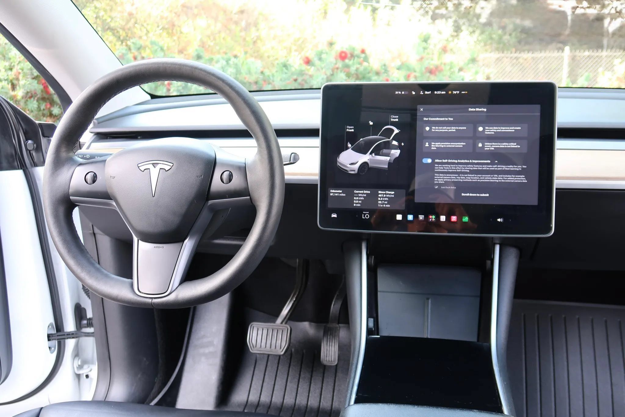 Used 2021 Tesla Model Y Long Range AWD/4WD image 31