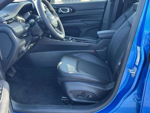 New 2026 Jeep Compass Latitude w/ Sun and Sound Group image 10