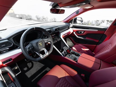 Used 2022 Lamborghini Urus image 74
