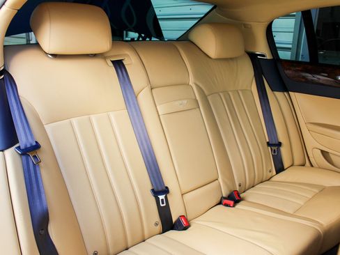 Used 2007 Bentley Flying Spur Flying Spur AWD/4WD image 39