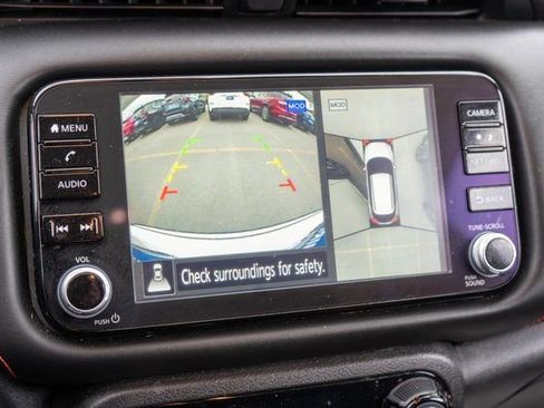 Used 2023 Nissan Kicks SR image 15