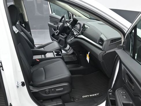 New 2026 Honda Odyssey EX-L image 38