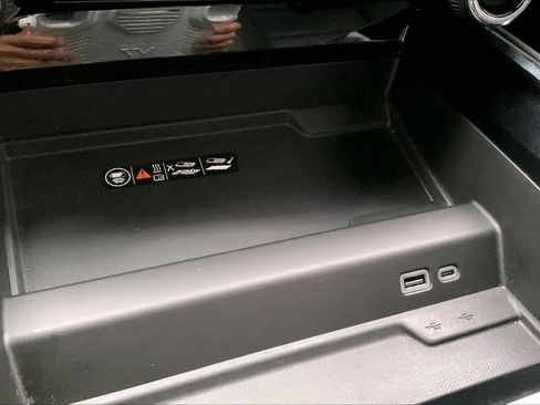 Used 2025 Chevrolet Tahoe Premier image 34