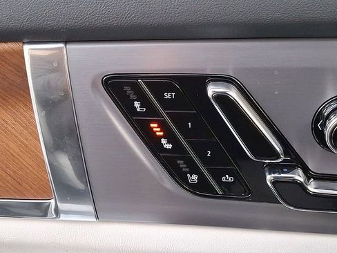 New 2026 Cadillac Vistiq Sport image 16