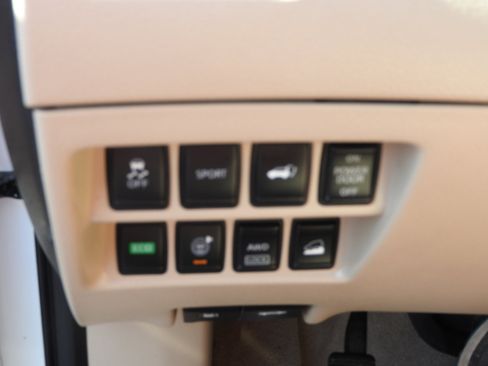 Used 2015 Nissan Rogue SL w/ SL Premium Package image 12