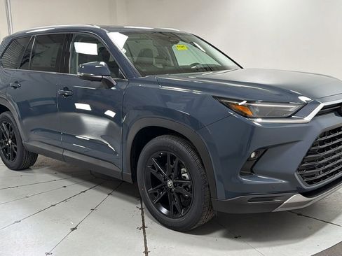 New 2026 Toyota Grand Highlander Limited image 3