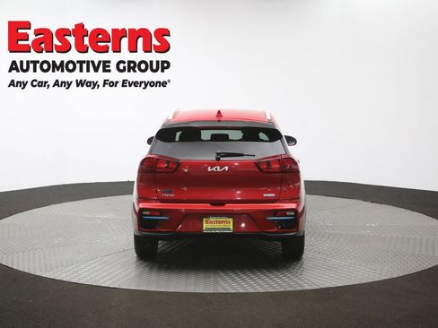 Used 2022 Kia Niro EX w/ Cold Weather Package FWD image 38