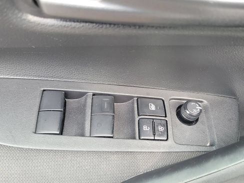Used 2024 Toyota Corolla LE FWD image 24