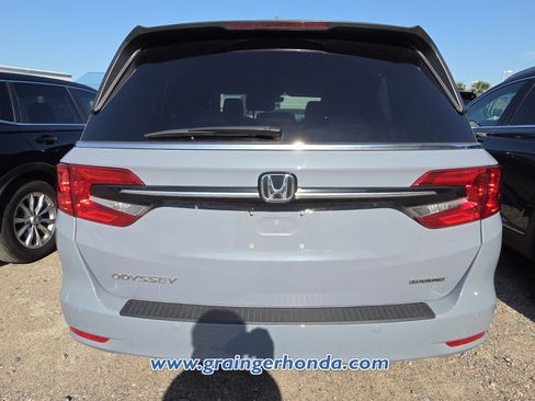 Used 2024 Honda Odyssey Touring image 7