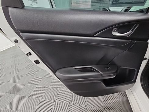 Used 2019 Honda Insight Touring image 31