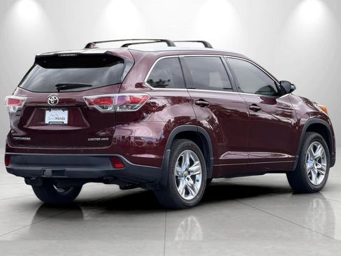 Used 2016 Toyota Highlander Limited w/ Driver Technology Package AWD/4WD image 2