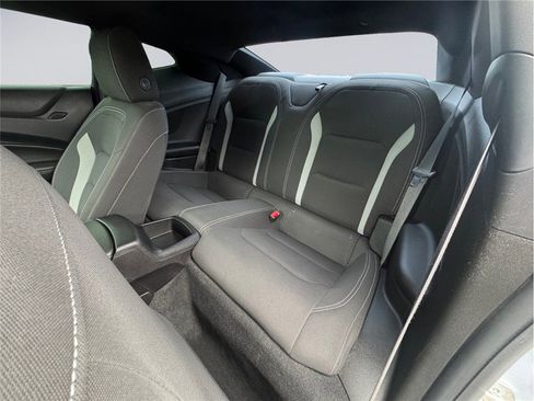 Used 2018 Chevrolet Camaro SS image 20
