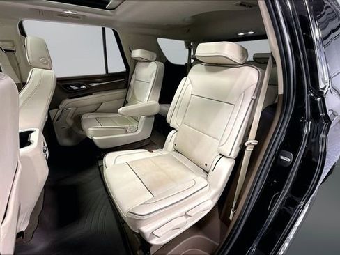 Used 2021 GMC Yukon Denali w/ Denali Premium Package AWD/4WD image 22