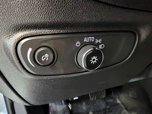 Used 2024 Chevrolet Equinox LT FWD image 23