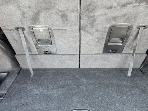 Used 2022 Dodge Durango SXT image 17