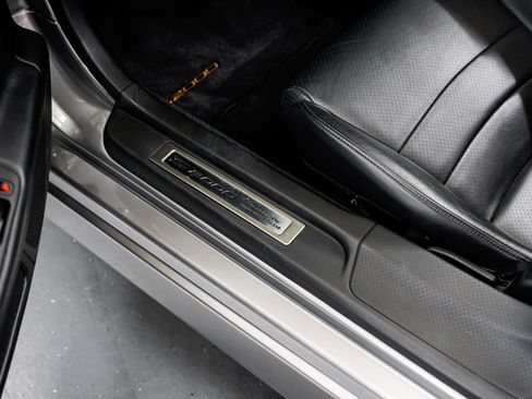 Used 2004 Honda S2000 image 21