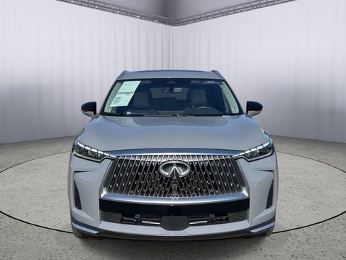 Certified 2026 INFINITI QX60 Luxe w/ Family Package FWD image 4