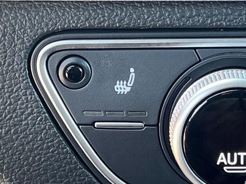 Certified 2025 Audi Q5 2.0T Premium Plus w/ Premium Plus Package image 32