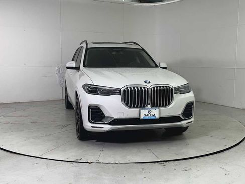 Used 2022 BMW X7 xDrive40i w/ Premium Package image 7