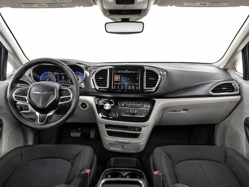 Used 2019 Chrysler Pacifica Touring Plus FWD image 15
