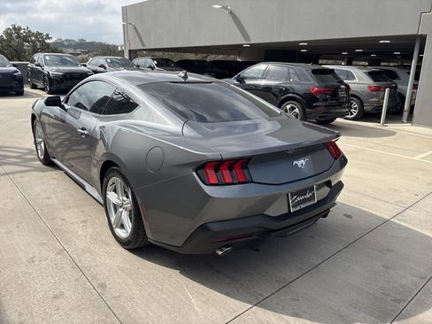 Used 2026 Ford Mustang Coupe image 8